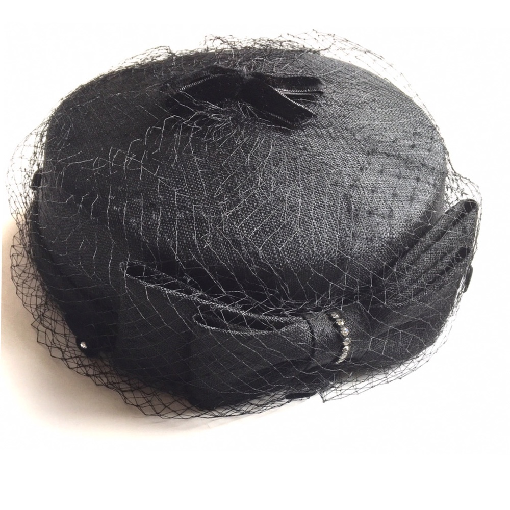 Fascinator Hat with Black Netting